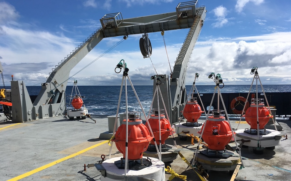 High Precision Seafloor Geodesy Sheds Light on Oregon Segment of the Cascadia Subduction Zone